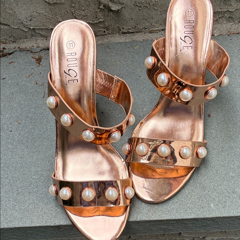 Rose Gold Sandals with Pearl Accents Clear Heel Sz 11 Retro